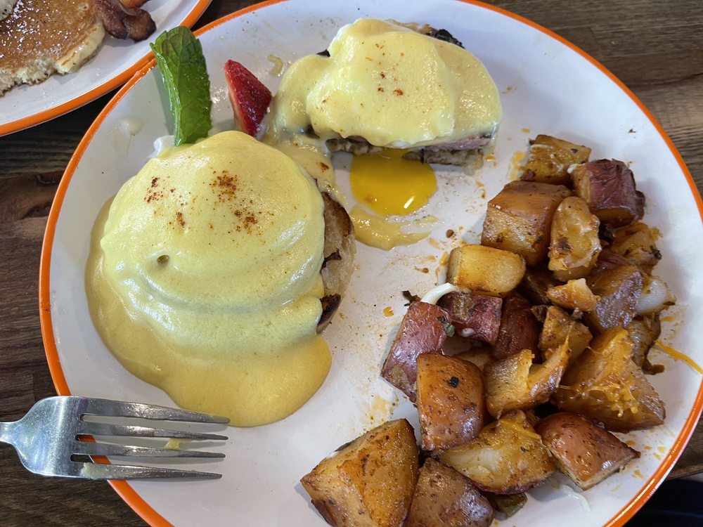 Vic’s%20All%20Star%20Kitchen%20–%20Classic%20American%20Breakfast%20&%20Brunch%20in%20Pleasanton